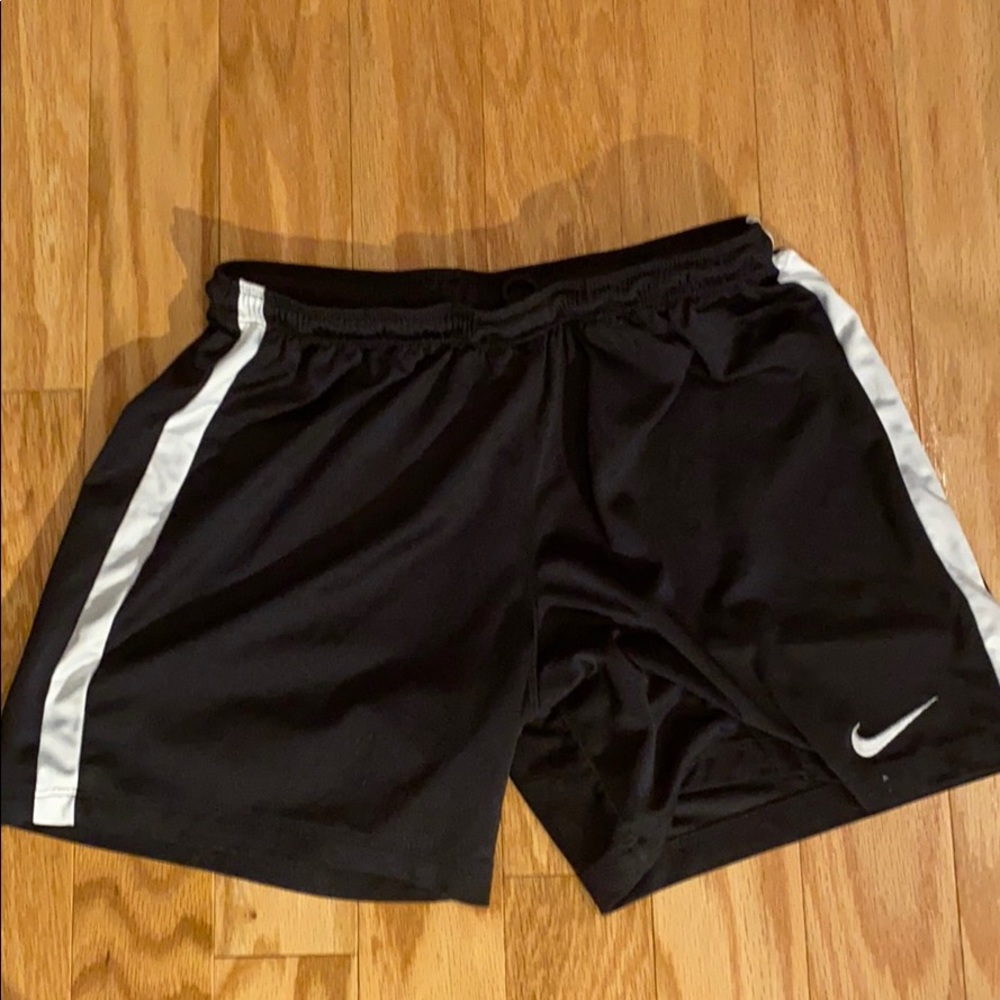 Nike Womens exercise shorts in black sz M - Picture 1 of 8